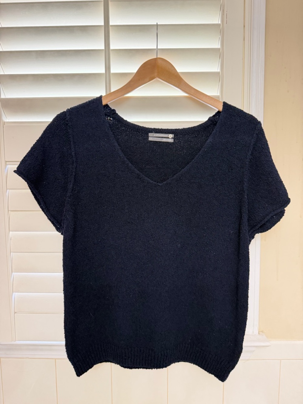 Anthropologie Navy Blue V-Neck Short Sleeve Knit Top